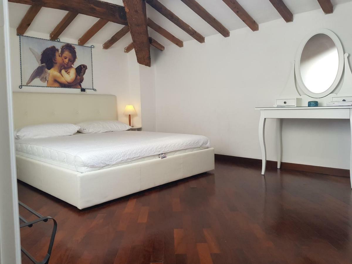 In Piazzetta Apartamento Pisa Exterior foto